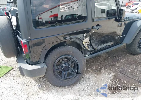 2015 Jeep Wrangler Rubicon z USA, uszkodzony, nr VIN 1C4BJWCGXFL690476